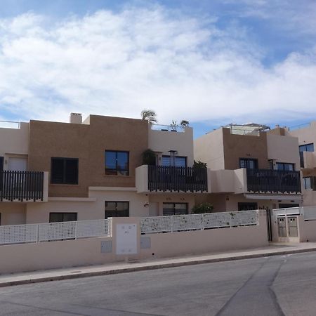 Residencial Sabrina Penthouse Apartment โอริอุเอลา ภายนอก รูปภาพ