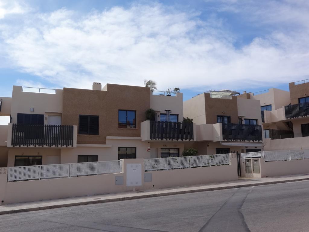 Residencial Sabrina Penthouse Apartment โอริอุเอลา ภายนอก รูปภาพ