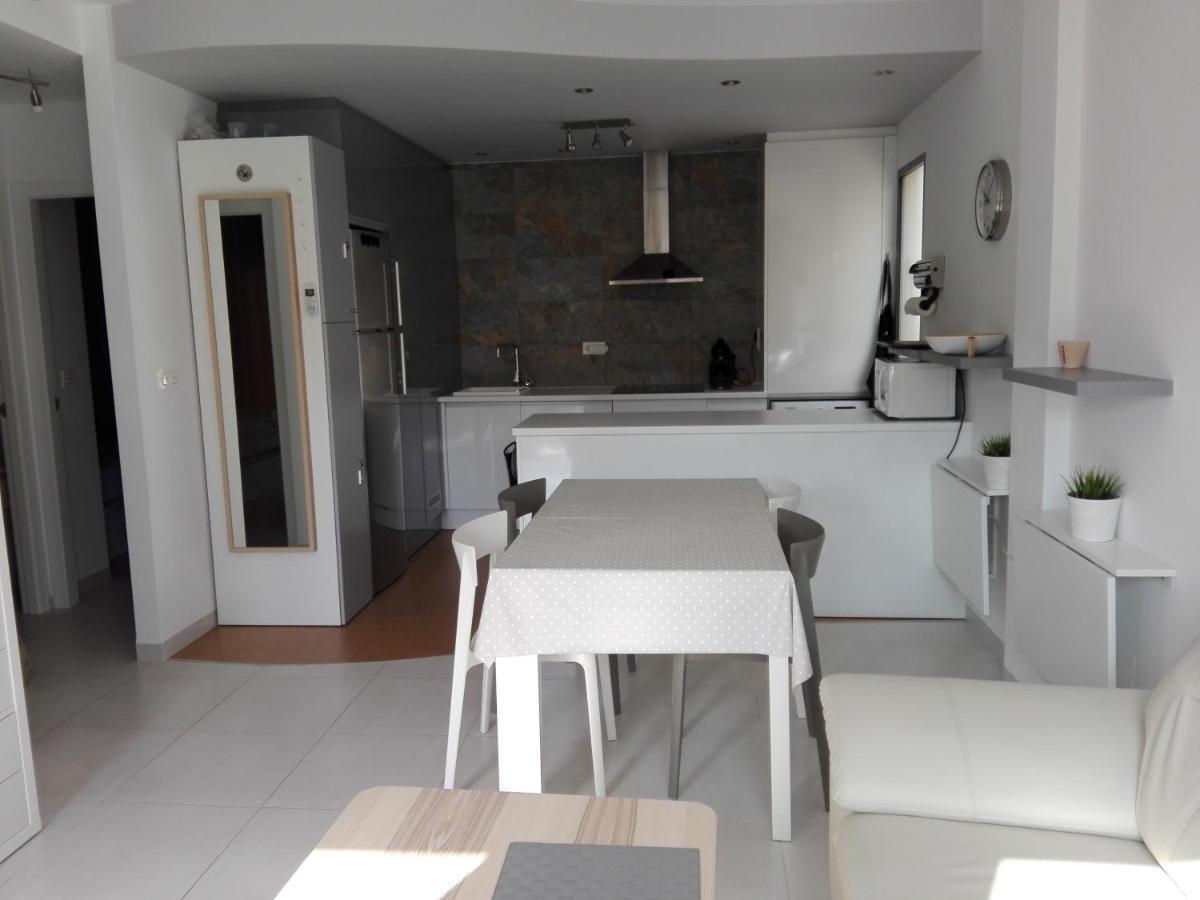 Residencial Sabrina Penthouse Apartment โอริอุเอลา ภายนอก รูปภาพ