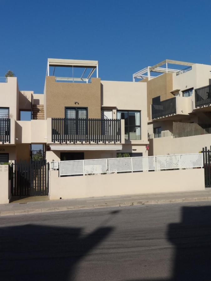 Residencial Sabrina Penthouse Apartment โอริอุเอลา ภายนอก รูปภาพ